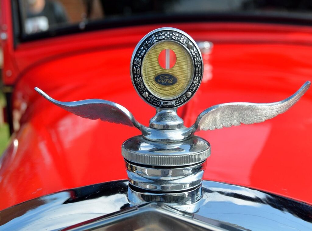 vintage decor comeback